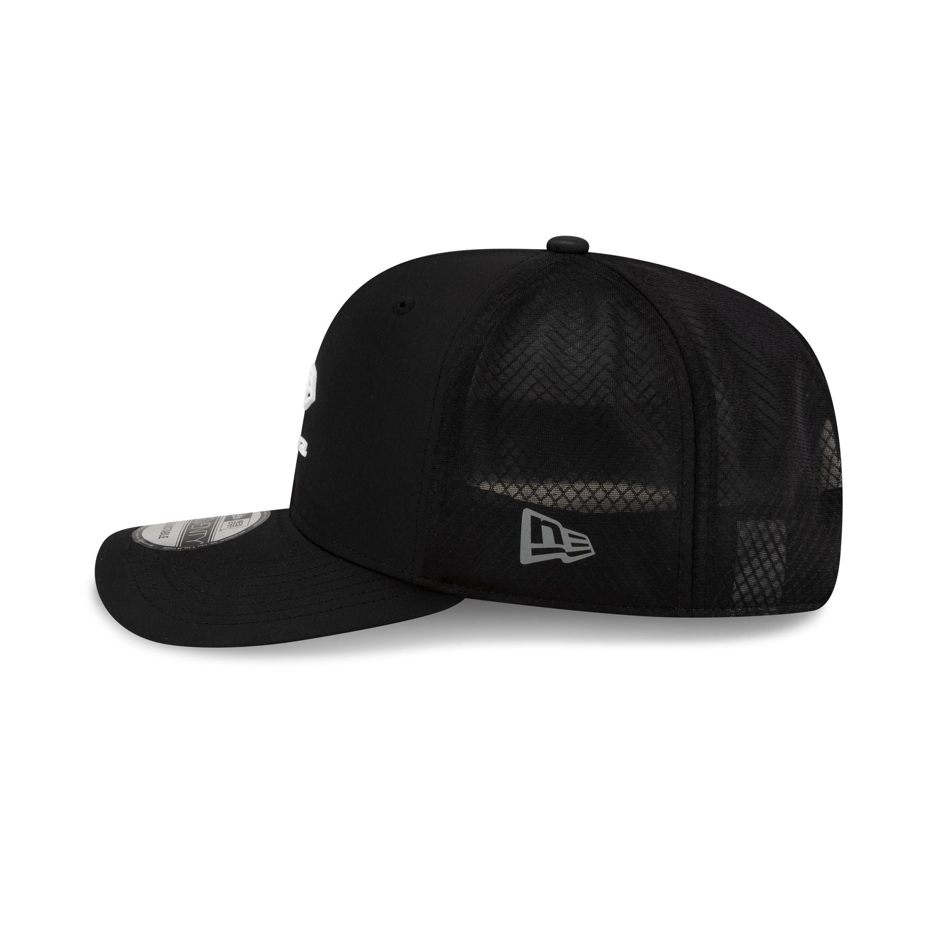 https://cdn.shopify.com/s/files/1/0601/2554/4675/files/60868657_9SEVENTY_NFL26_COMBINE_NEWERA_BLACK_LSIDE.jpg?v=1767976385